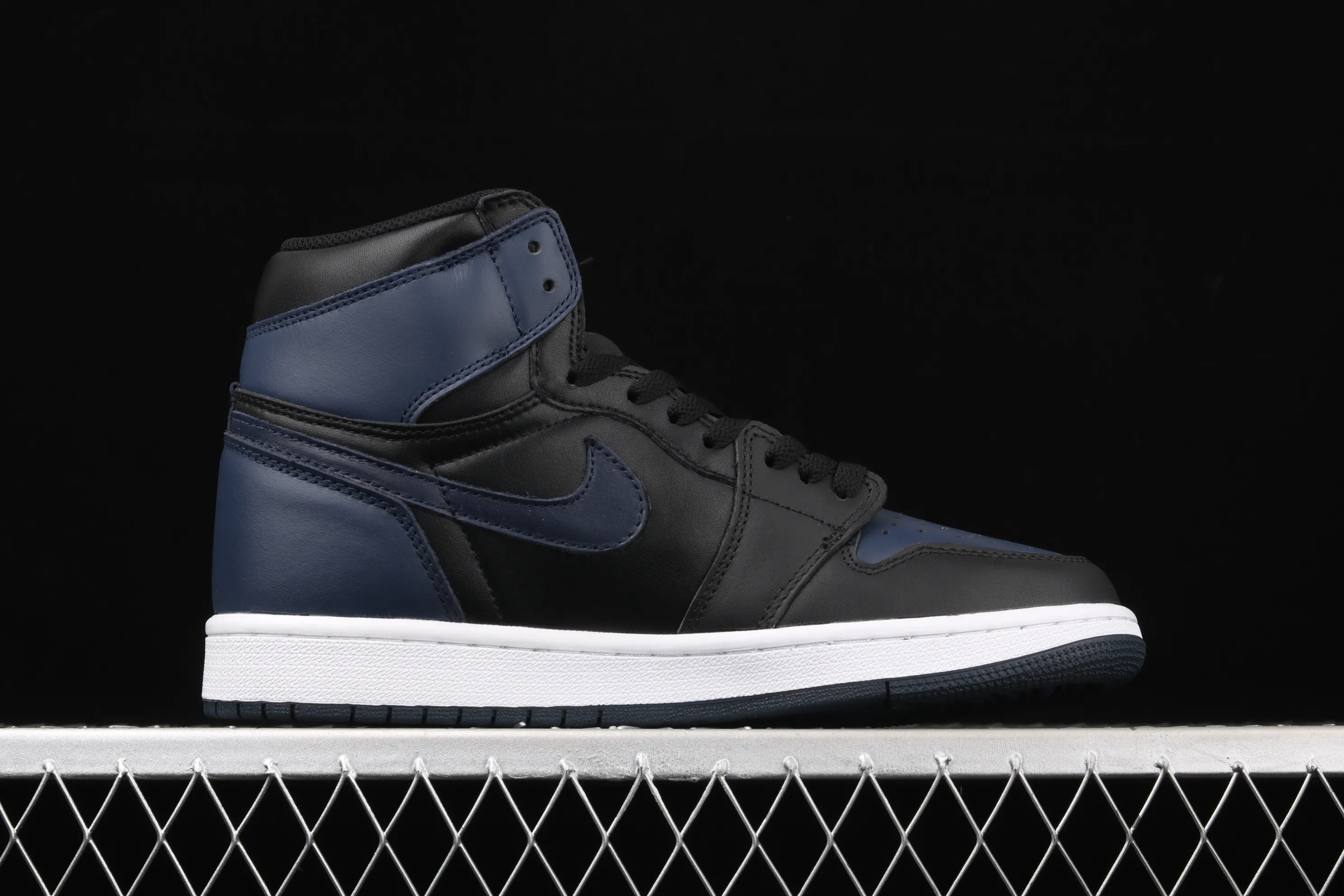 All categories Air Jordan Jordan series basketball shoes Air Jordan 1 High Air Jordan 1 Retro High OG Spizike Fort Greene AJ1 Joe 1 Spike Lee 705588-550